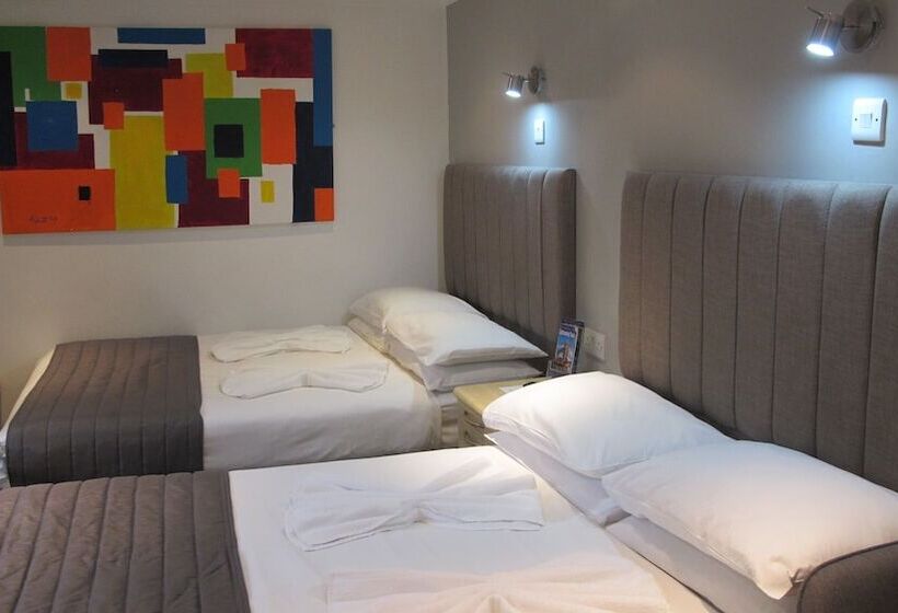 4인용 스탠다드 룸, Alhambra