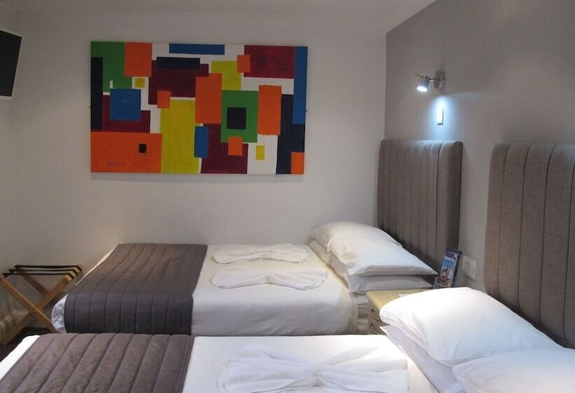 4인용 스탠다드 룸, Alhambra