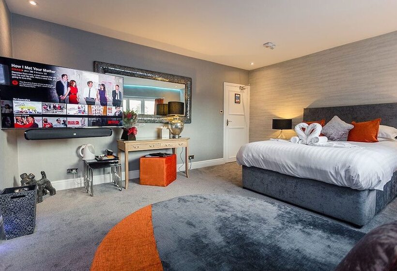 חדר דלוקס, Aphrodites Group