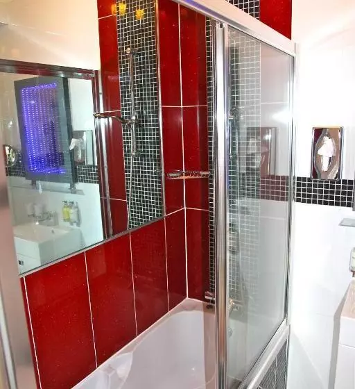 اتاق استاندارد, Crompton Guest House