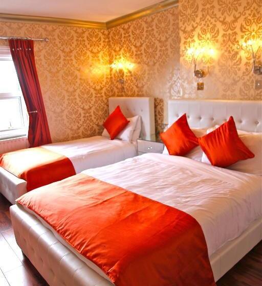 חדר משפחתי, Crompton Guest House