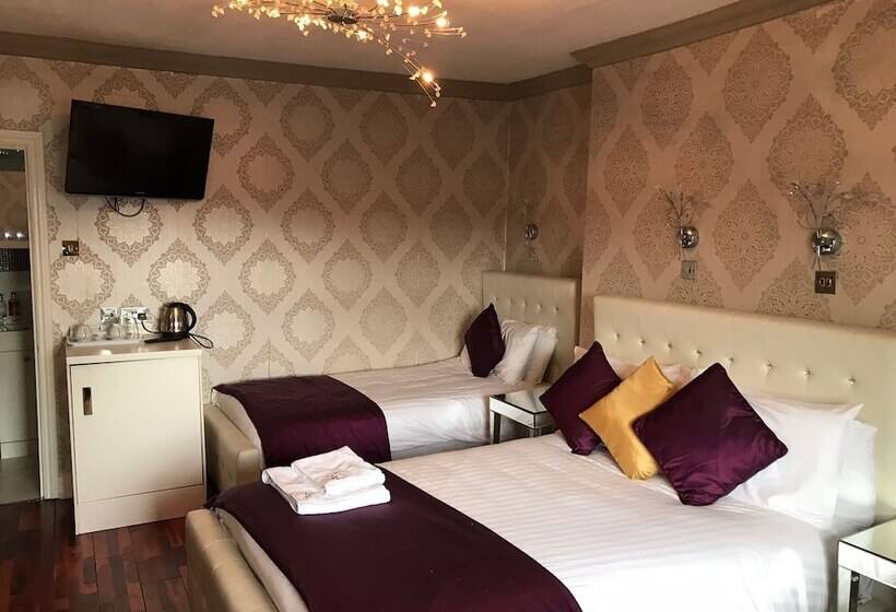 Семейный Номер, Crompton Guest House