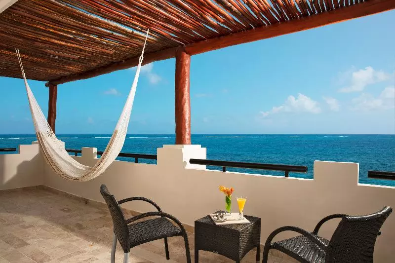 スイートクラブ シービュー, Dreams Sapphire Resort & Spa