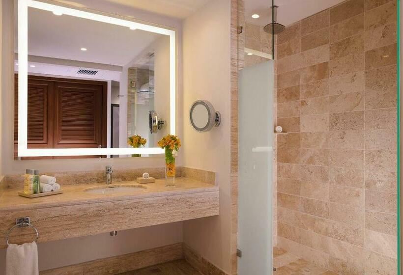 جناح جونيور كلوب, Dreams Sapphire Resort & Spa