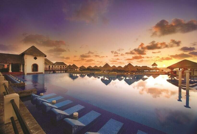 Junior Suite Club, Dreams Sapphire Resort & Spa