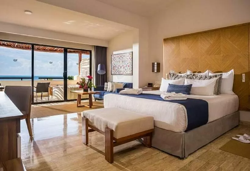 ジュニアスイートクラブ シービュー, Dreams Sapphire Resort & Spa