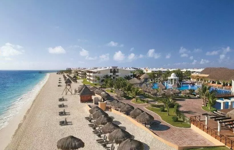 ジュニアスイートクラブ シービュー, Dreams Sapphire Resort & Spa
