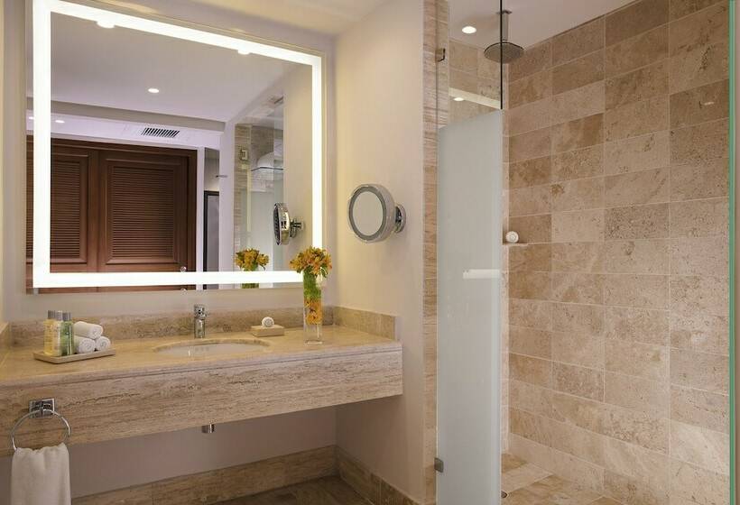 جناح جونيور كلوب بإطلالة على البحر, Dreams Sapphire Resort & Spa