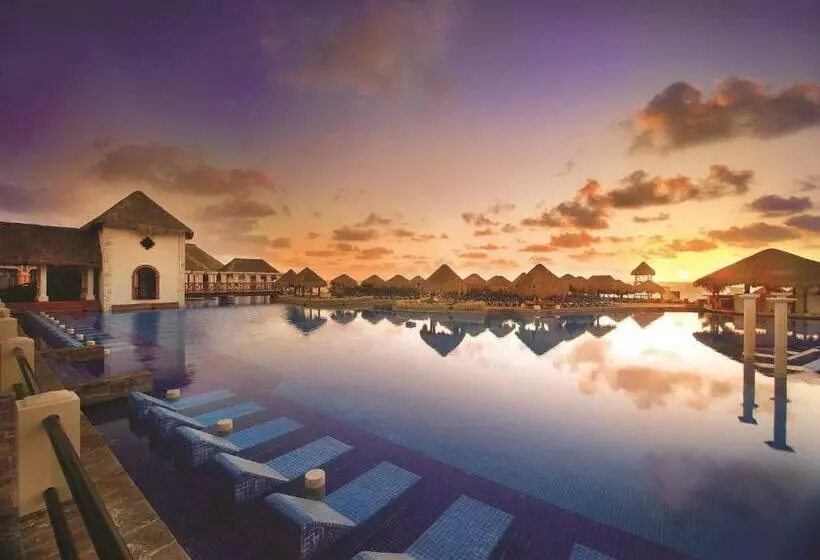 スタンダードトリプルルーム, Dreams Sapphire Resort & Spa