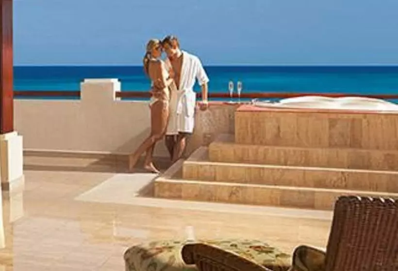 クラブスイート, Dreams Sapphire Resort & Spa