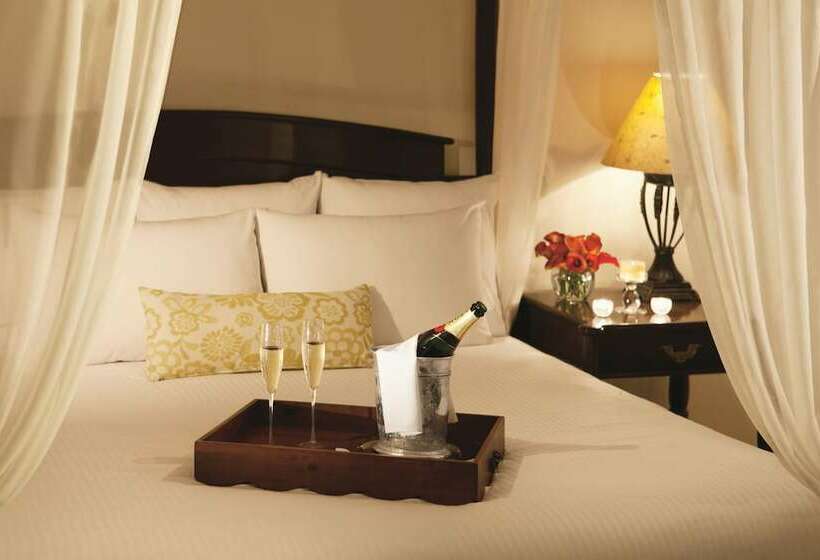 Suite Club, Dreams Sapphire Resort & Spa