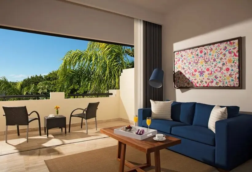 ビュー有りのデラックスジュニアスイート, Dreams Sapphire Resort & Spa