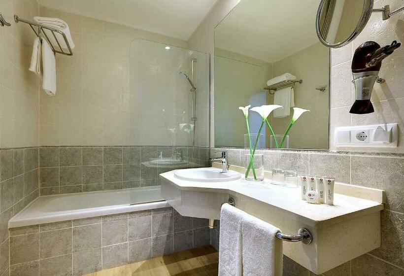 اتاق خانوادگی, Exe Isla Cartuja