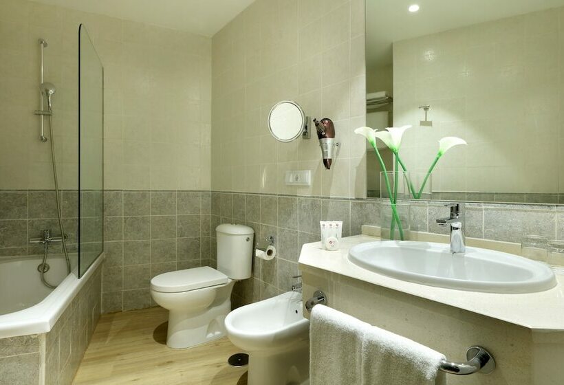 اتاق خانوادگی, Exe Isla Cartuja