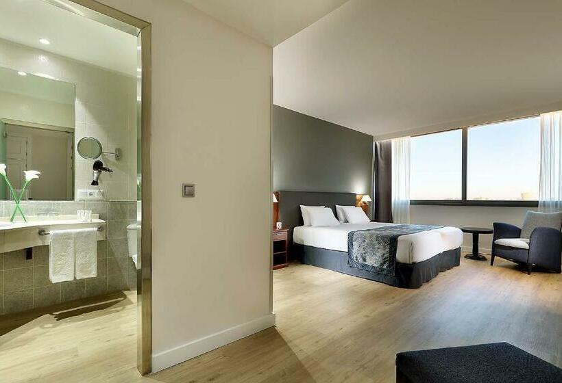 اتاق استاندارد سه نفره, Exe Isla Cartuja