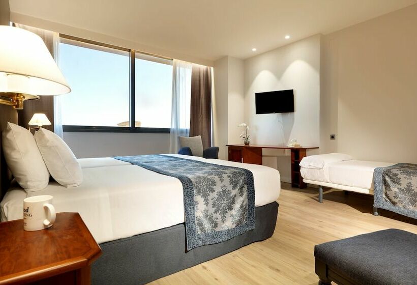 اتاق استاندارد سه نفره, Exe Isla Cartuja