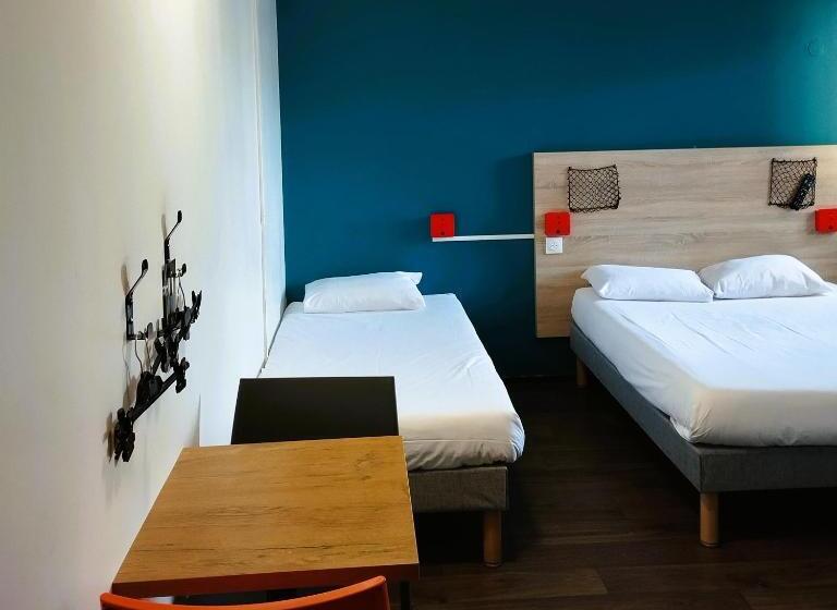 Номер Стандарт, F1 Lyon Bourgoin Jallieu