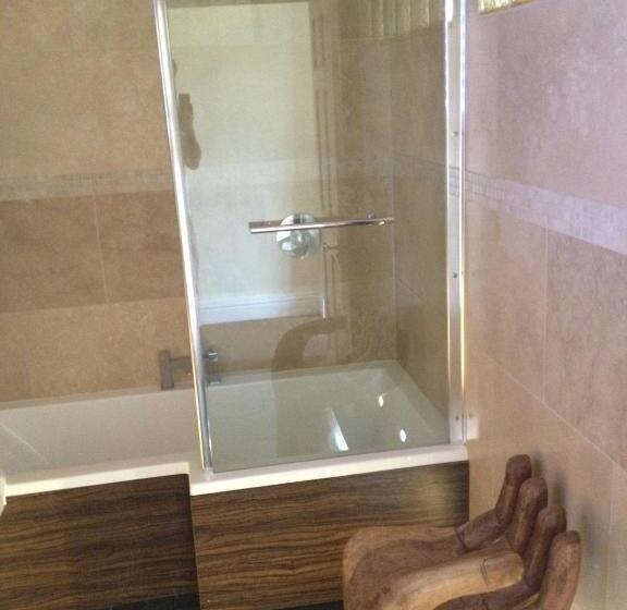 חדר סטנדרט, Harefield Hall