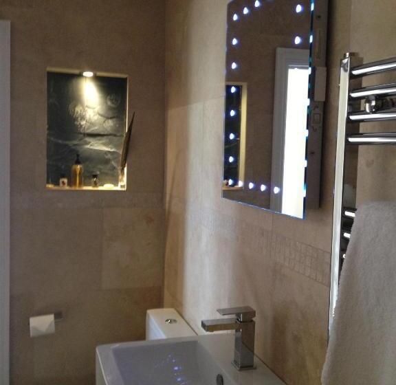 חדר סטנדרט, Harefield Hall