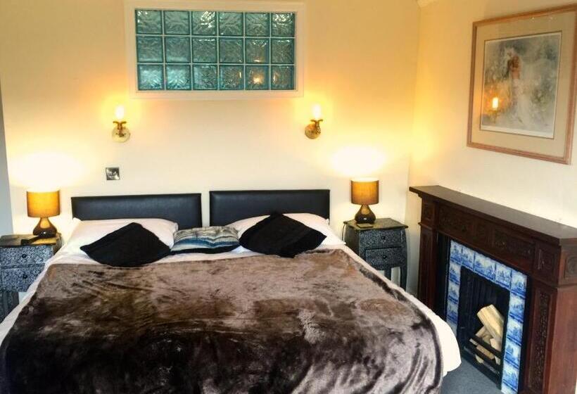 חדר סטנדרט, Harefield Hall