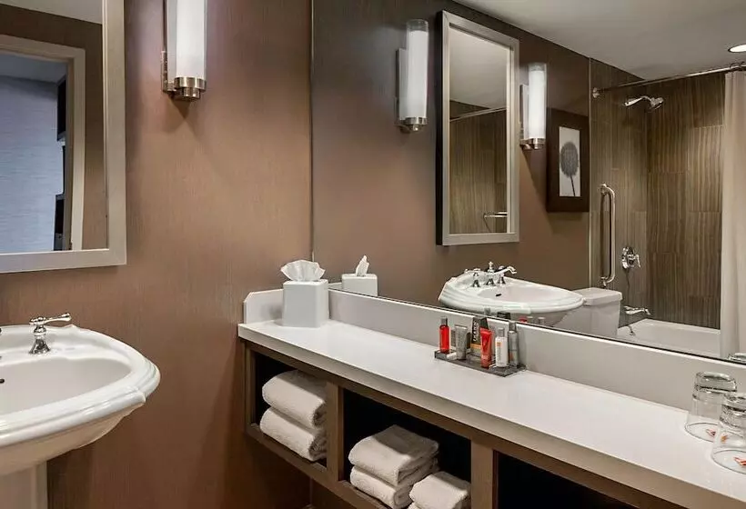 اتاق استاندارد با تخت دوبل, Little Rock Marriott