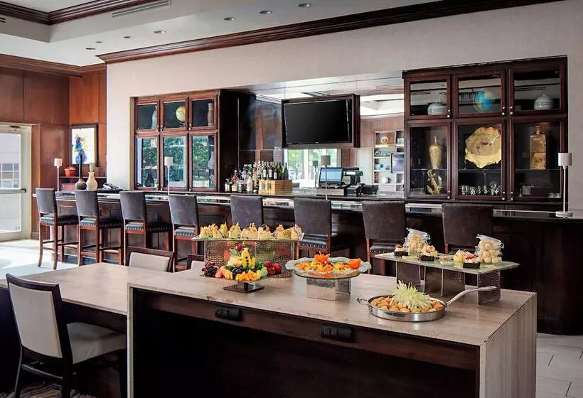 اتاق کلاب, Little Rock Marriott