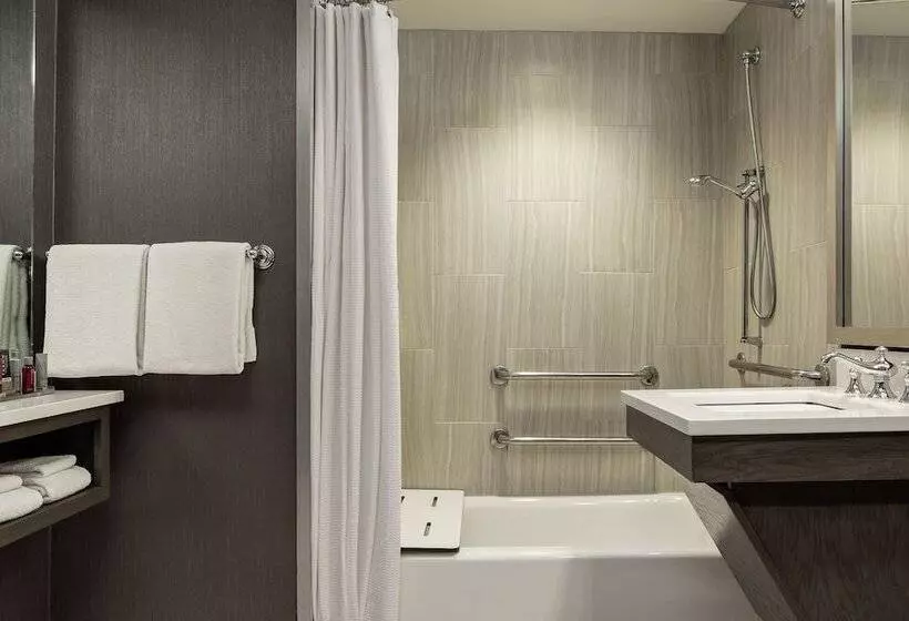 اتاق استاندارد با تخت دوبل, Little Rock Marriott