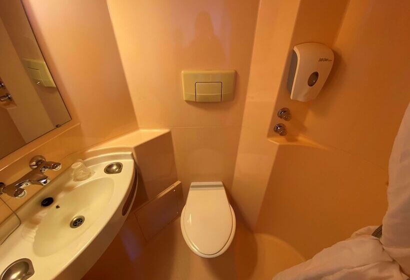 スタンダードルーム, Classic Hôtel   Fontenay Trésigny