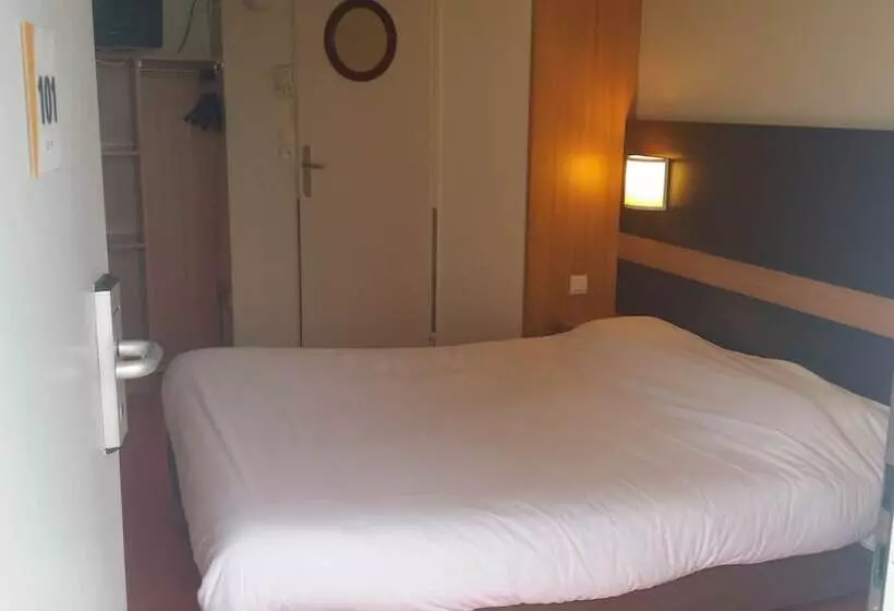 ダブルベッドスタンダードルーム, Premiere Classe Troyes Sud  Bucheres