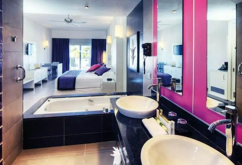ビラホテル１ベッドルーム, Hotel Riu Palace Bavaro - All Inclusive