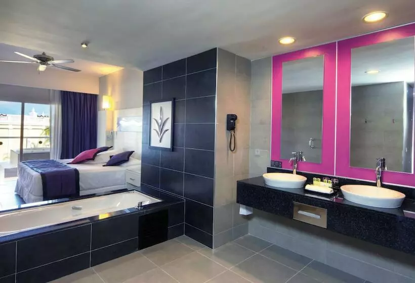 ビラホテル１ベッドルーム, Hotel Riu Palace Bavaro - All Inclusive