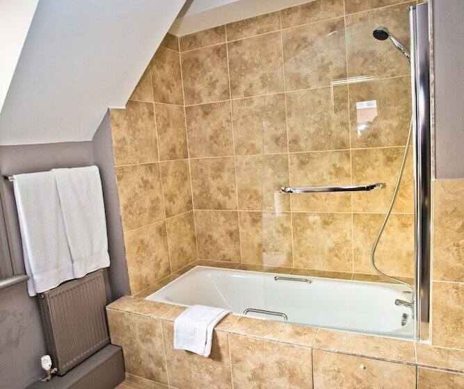 スタンダードルーム, Wards