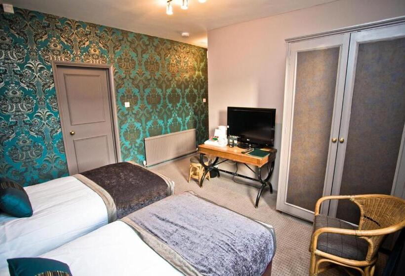 스탠다드 룸, Wards