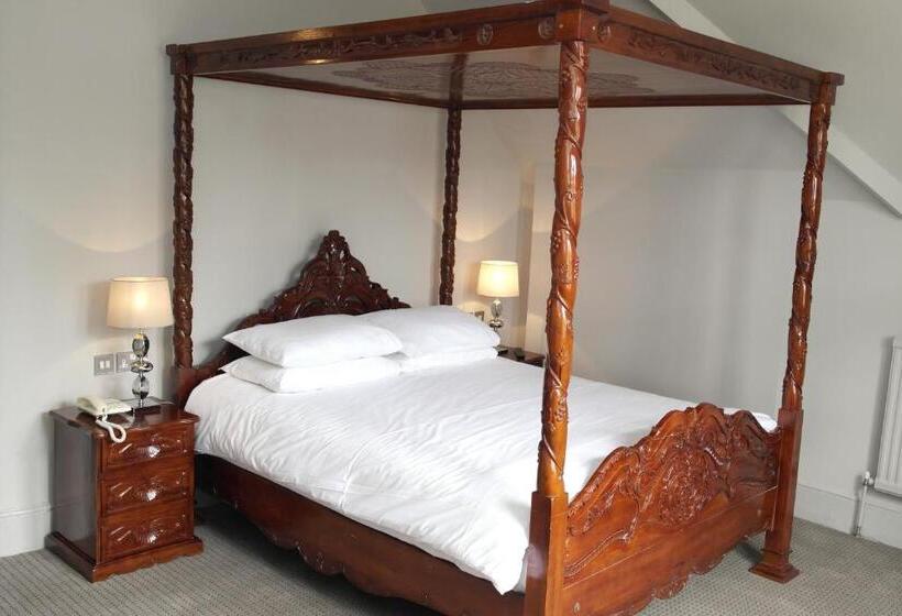 이그제큐티브 룸, Wards