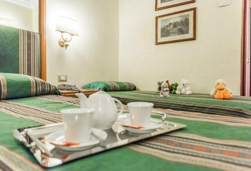 Номер Стандарт Трехместный, Raeli Hotel Archimede