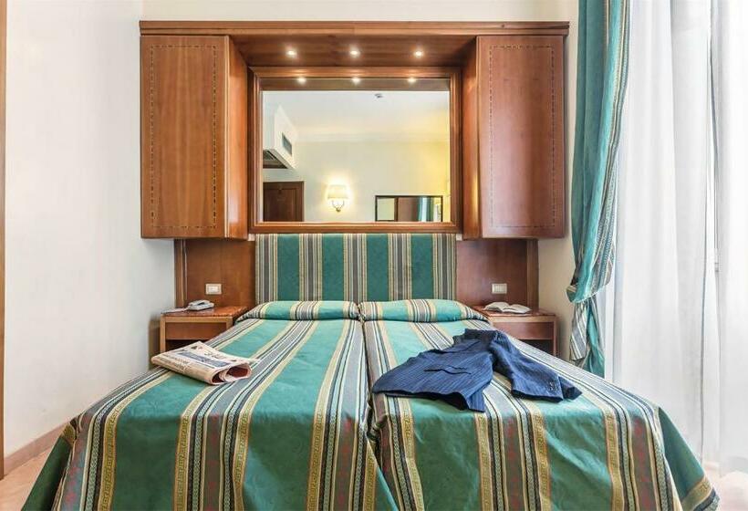 اتاق اکونومی, Raeli Hotel Archimede