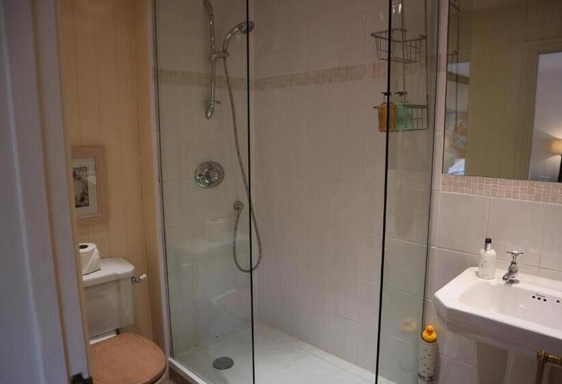 غرفة قياسية, The Lamb Inn