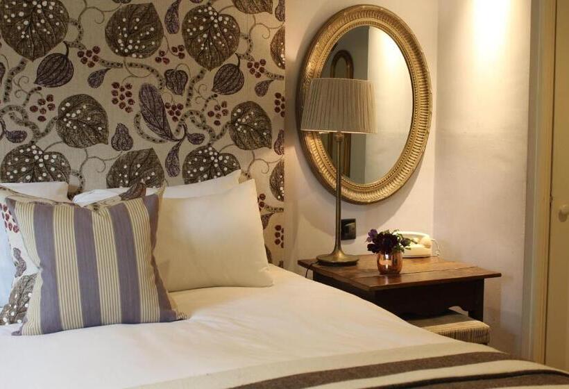 غرفة قياسية, The Lamb Inn