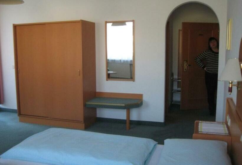 Номер Стандарт, Gasthof Zur Linde