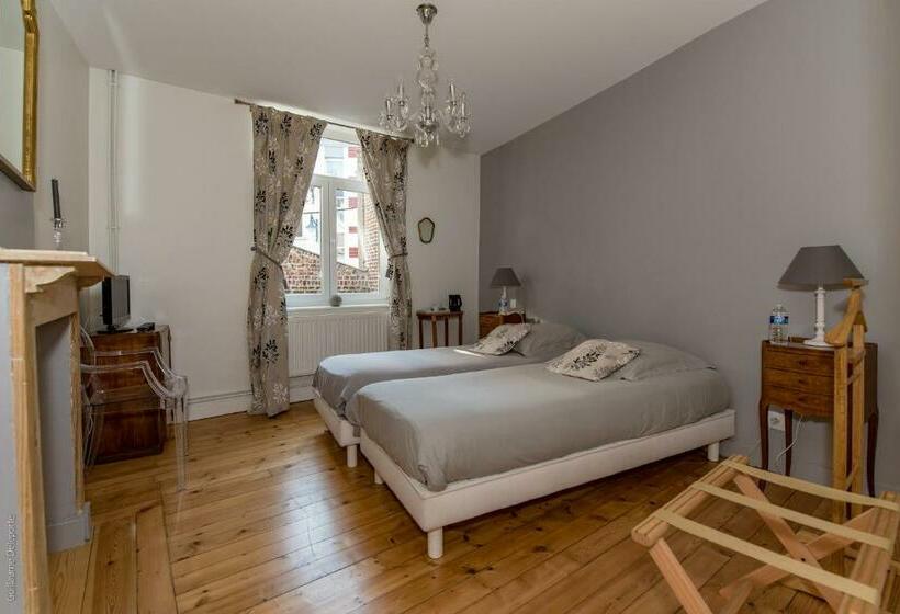 スタンダードルーム, Chambre D'hôtes Les Clés Des Places