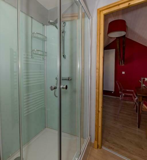 ファミリールーム, Chambre D'hôtes Les Clés Des Places