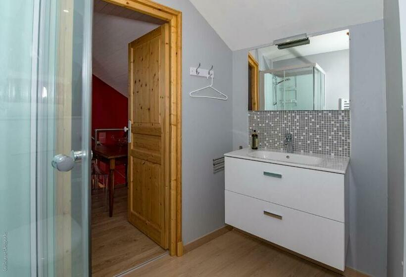 ファミリールーム, Chambre D'hôtes Les Clés Des Places