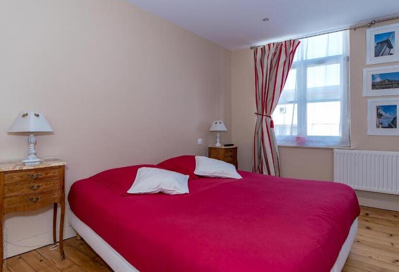 スタンダードルーム, Chambre D'hôtes Les Clés Des Places