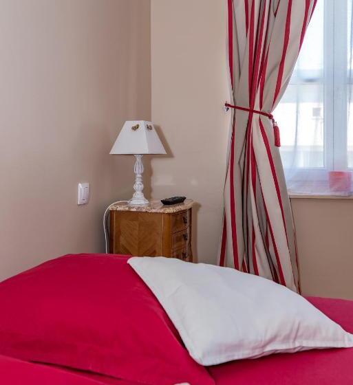 スタンダードルーム, Chambre D'hôtes Les Clés Des Places