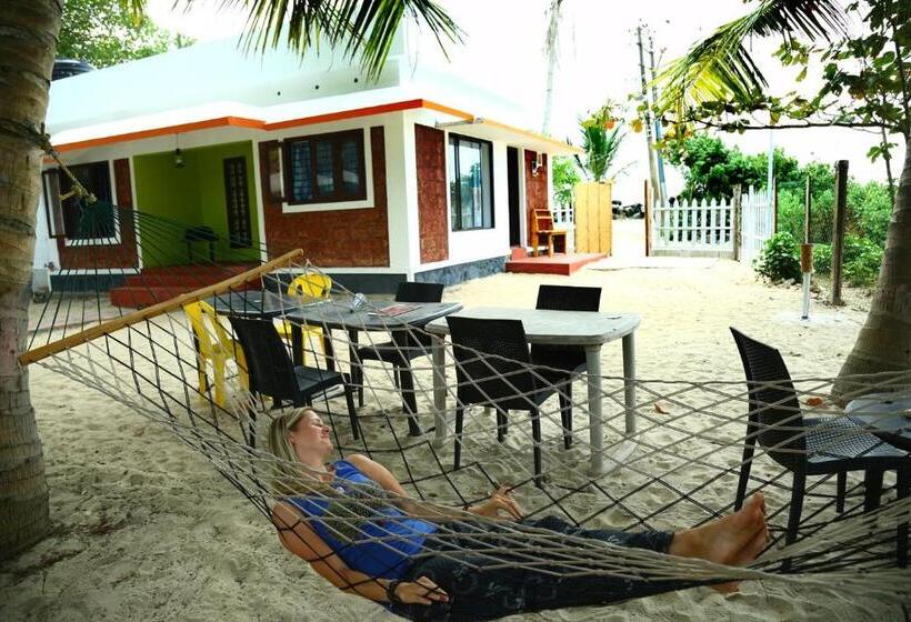 اتاق سه نفره دلوکس با چشم‌انداز دریا, Funky Art Beach House