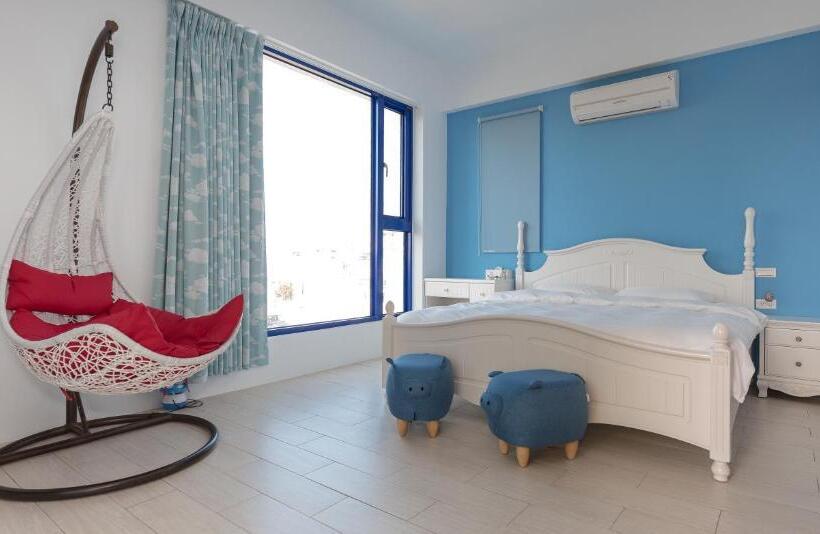 اتاق استاندارد, Travel Light House