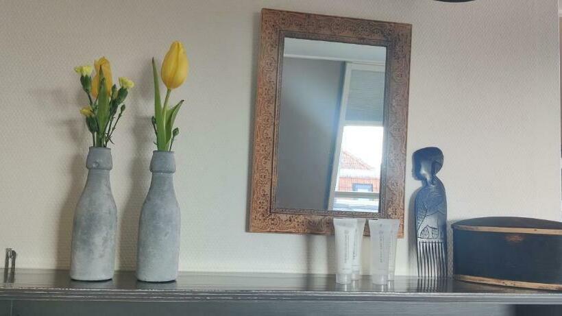 חדר סטנדרט, Uit Alle Windstreken