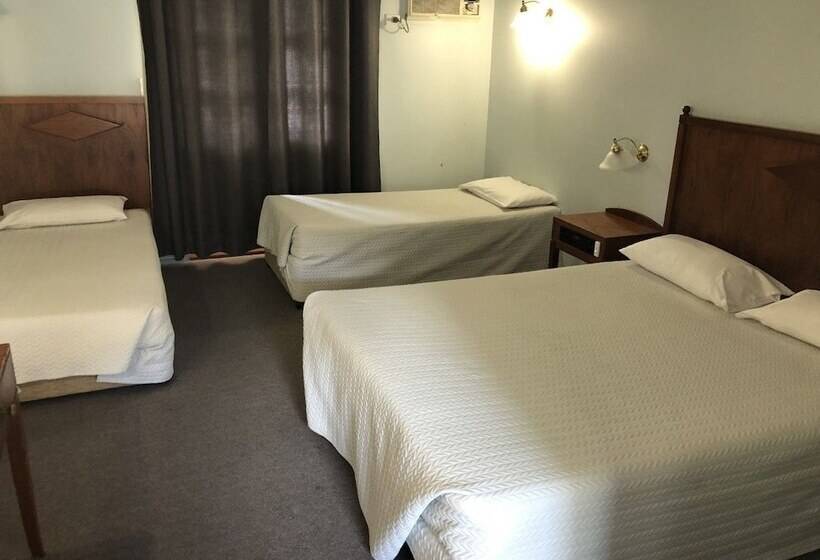 חדר משפחתי, Bororen Hotel Motel