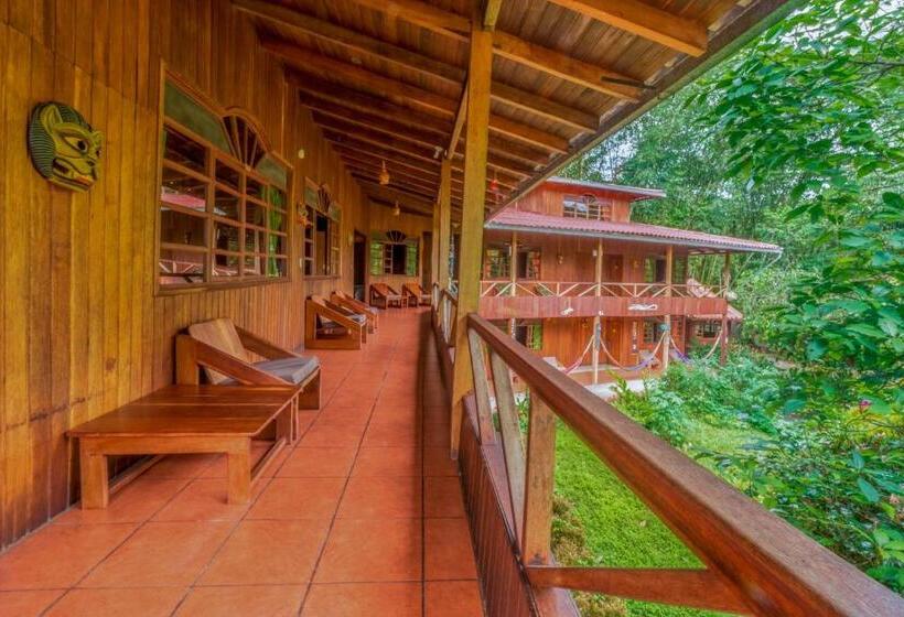 Номер Стандарт Трехместный, El Jardín Hotel & Restaurante