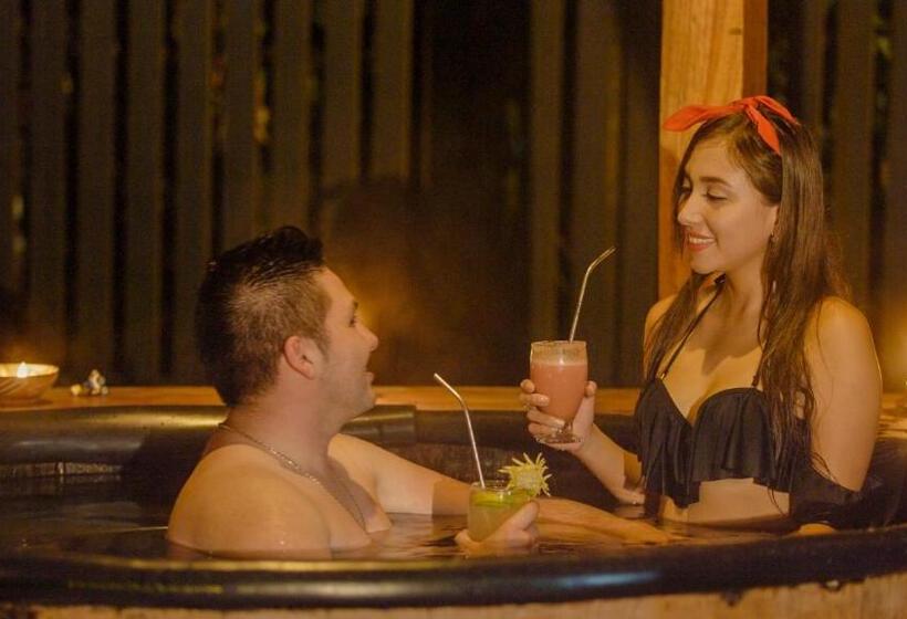 غرفة قياسية سرير كينج, El Jardín Hotel & Restaurante